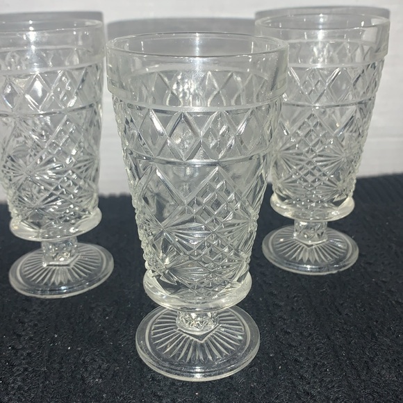 Set of 4 Vintage Peanut Butter Glasses 5 inch - Picture 2 of 4